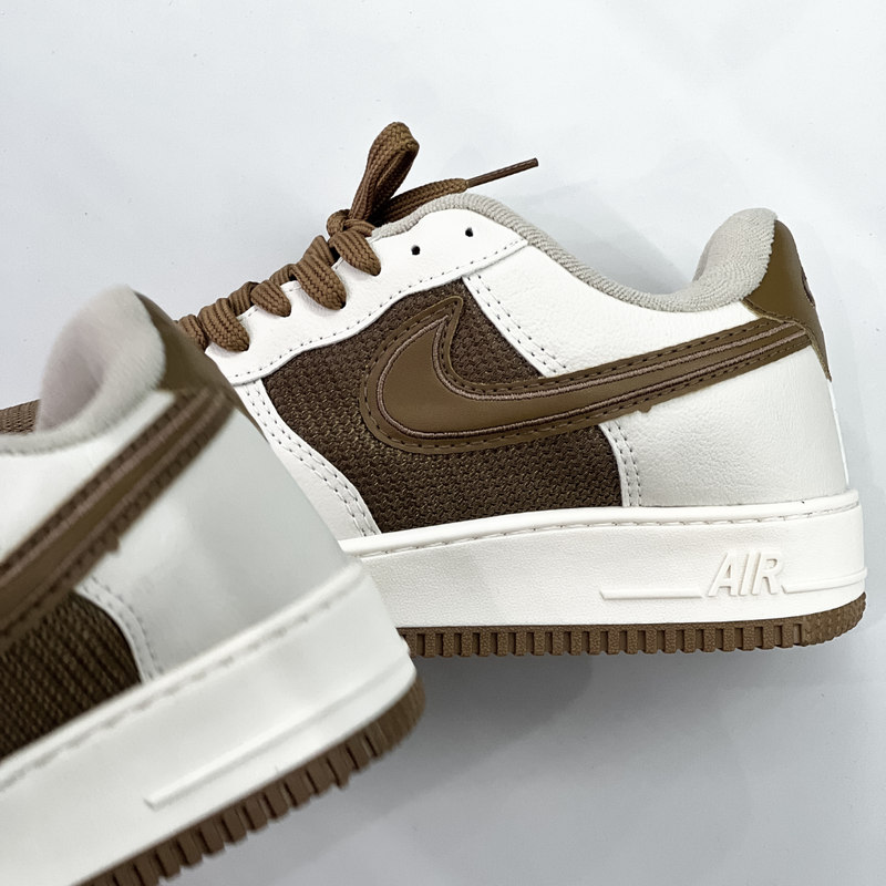 Air Force 1 - Off / Marrom